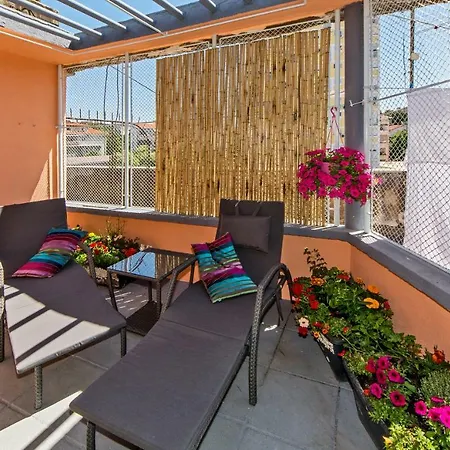 Agava With Terrace Near Old Town Apartamento *