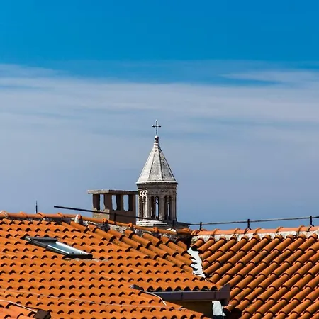 Agava With Terrace Near Old Town Split